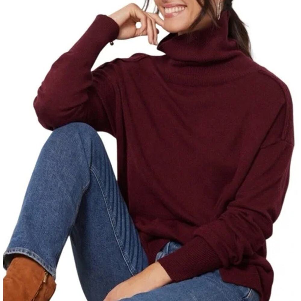 Evereve Women's Carlie Turtleneck Pullover Sweater Split Hem‎ Relaxed Fit Merlot
